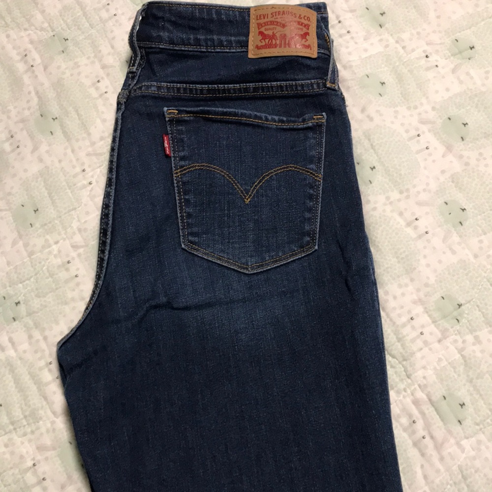 Levis 714 straight leg